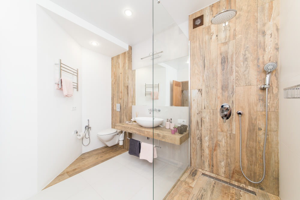 Immagine di Doccia in legno