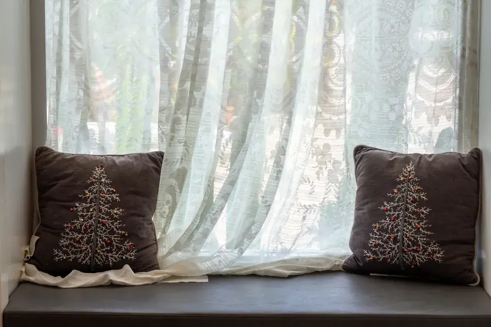 Immagine di tende moderne casa